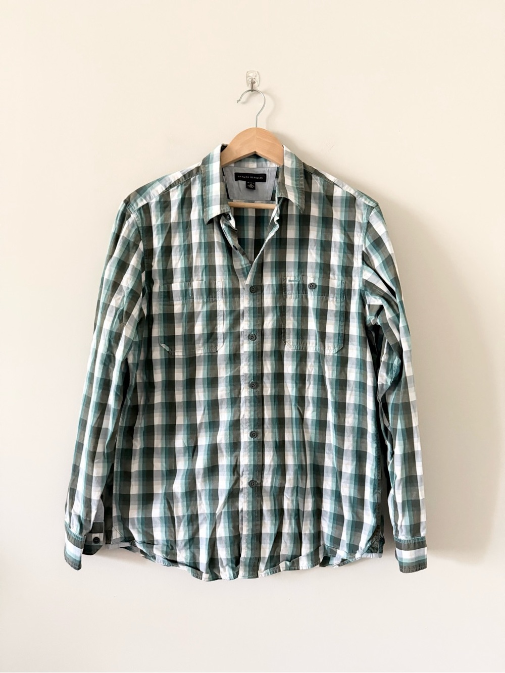 Banana Republic Men's Green Plaid 100% Cotton Button-Down Shirt Size M